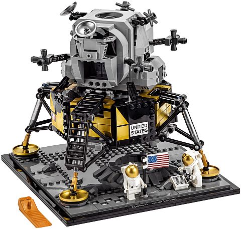 10266-LEGO-Lunar-Lander-2
